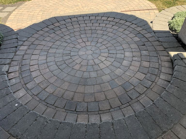 Paver patio 11 768x576