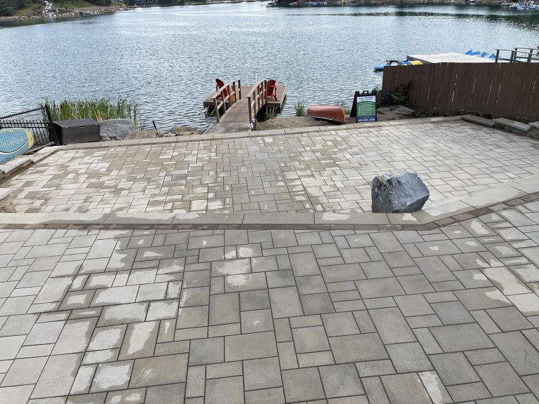 Paver patio 4 768x576