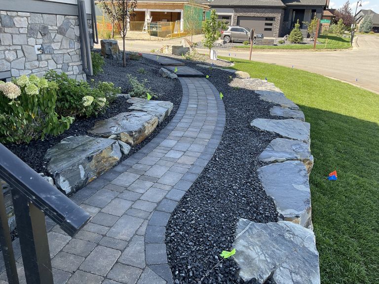 Paver walkway 1 768x576