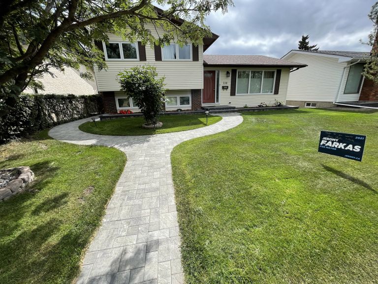 Paver walkway 7 768x576